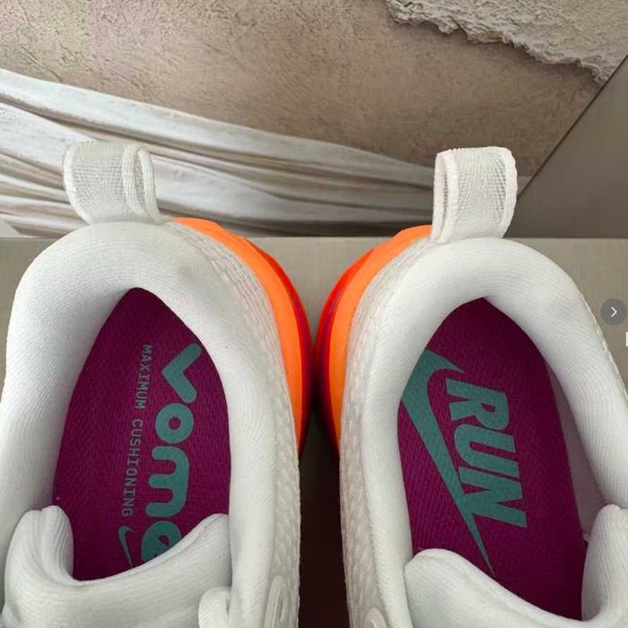 Nike Air Zoom Vomero Plus_R.40