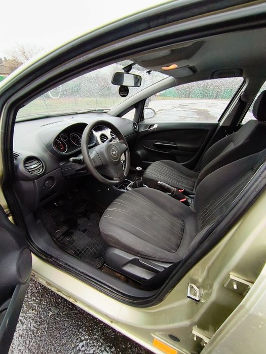 Opel Corsa 1.2B // 2010 // LPG // Zadbana // Raty // Zamiana //

Samoc