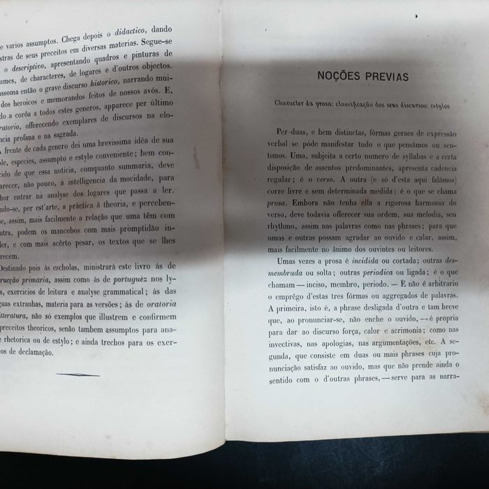 Logares Selectos, dos classicos portuguezes nos principaes generos de discurso e prosa para uso das escholas