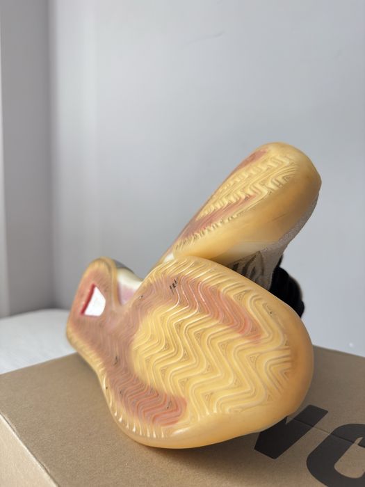 Adidas Yeezy Boost QNTM quantum Mist Slate