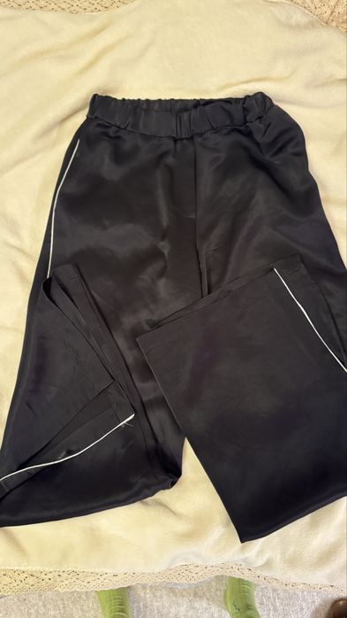 Костюм відомого бренду Качаровська