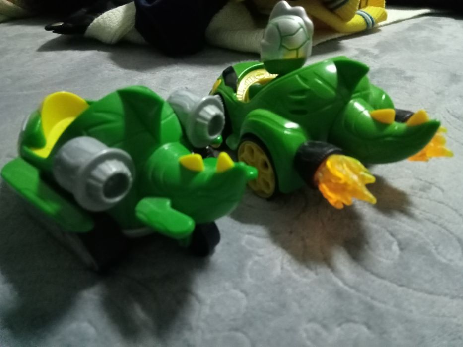 Гекко з транспортом з мультсеріалу Герої в масках