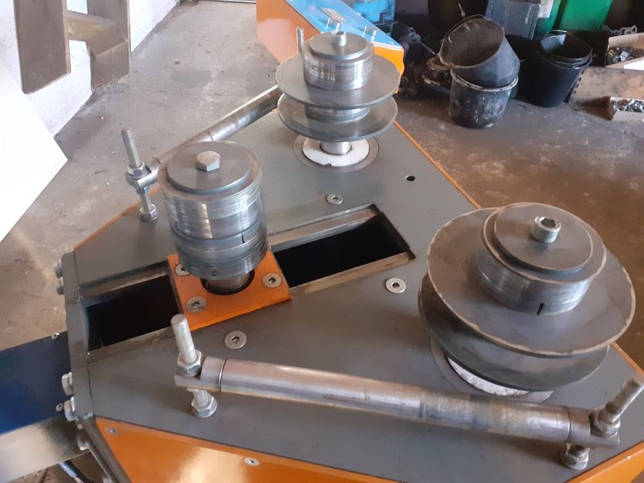 Gientarka do rur i plofil