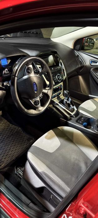 Ford Focus 2012 benzyna