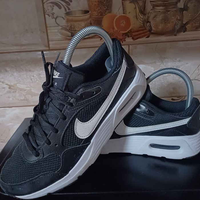 Продам кросівки фірми NIKE розмір38. 5