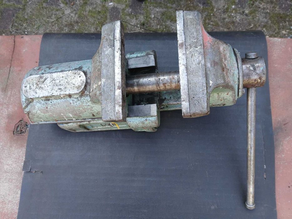 Imadlo ślusarskie typ 1240 używane