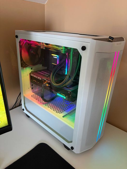 Komputer i5-14600k/RTX4070SUPER/32GB DDR5/1TB SSD + SAMSUNG ODDYSEY G7