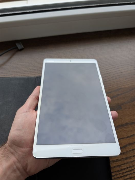 Планшет Huawei Mediapad M3 8,4"
