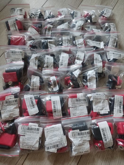 клемма проходная 200A bms lifepo4 количество