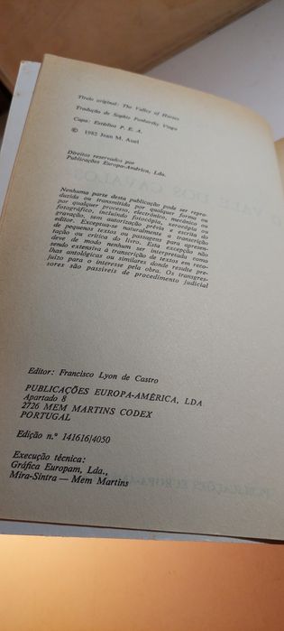 O Vale dos Cavalos - Jean M. Auel (Publicações Europa-América)