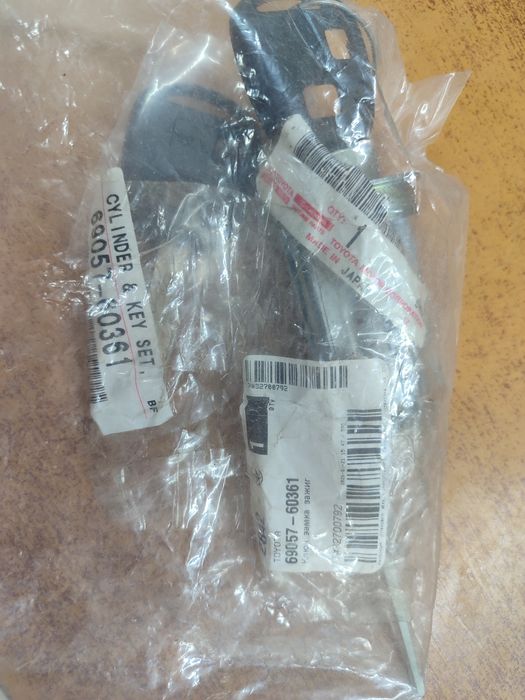 Продам ключ замку запалення з циліндром, TOYOTA/LEXUS, 69057-60361