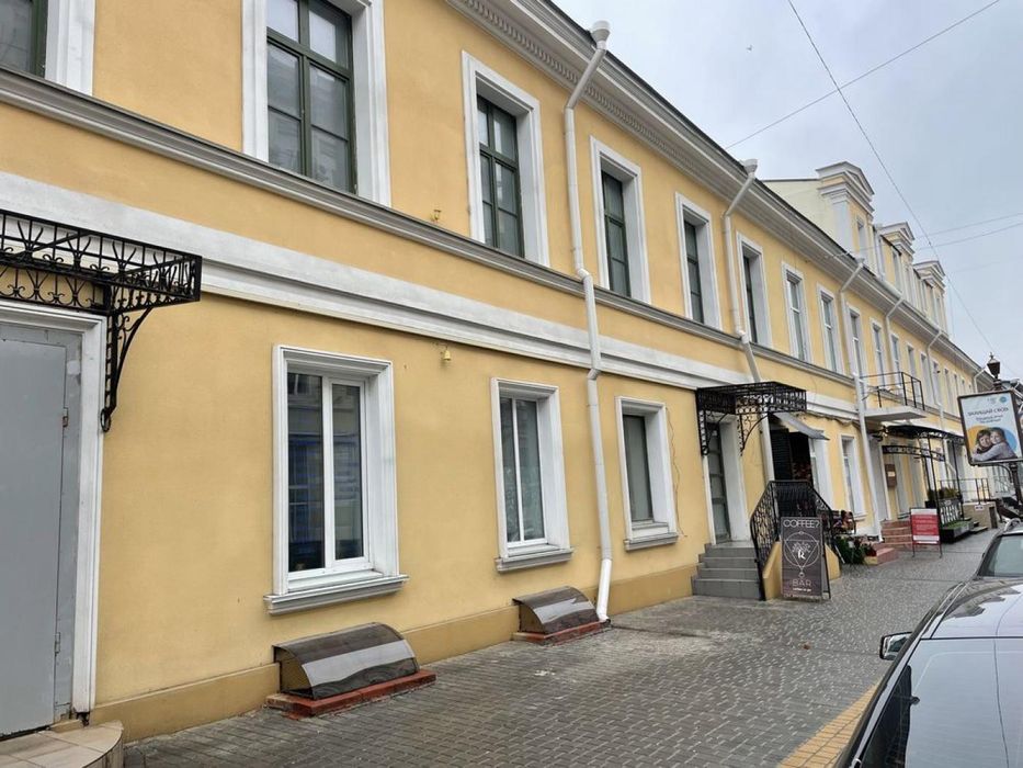 Фасадне комерційне приміщення на Ланжеронівській.