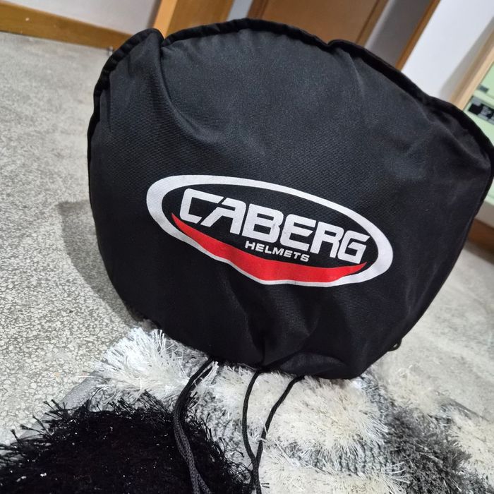 Capacete preto  Caberg