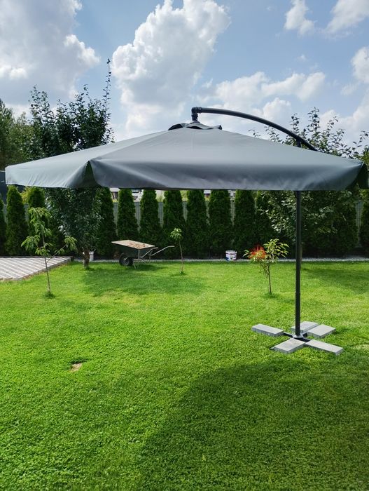 Duży parasol ogrodowy 3,5 m