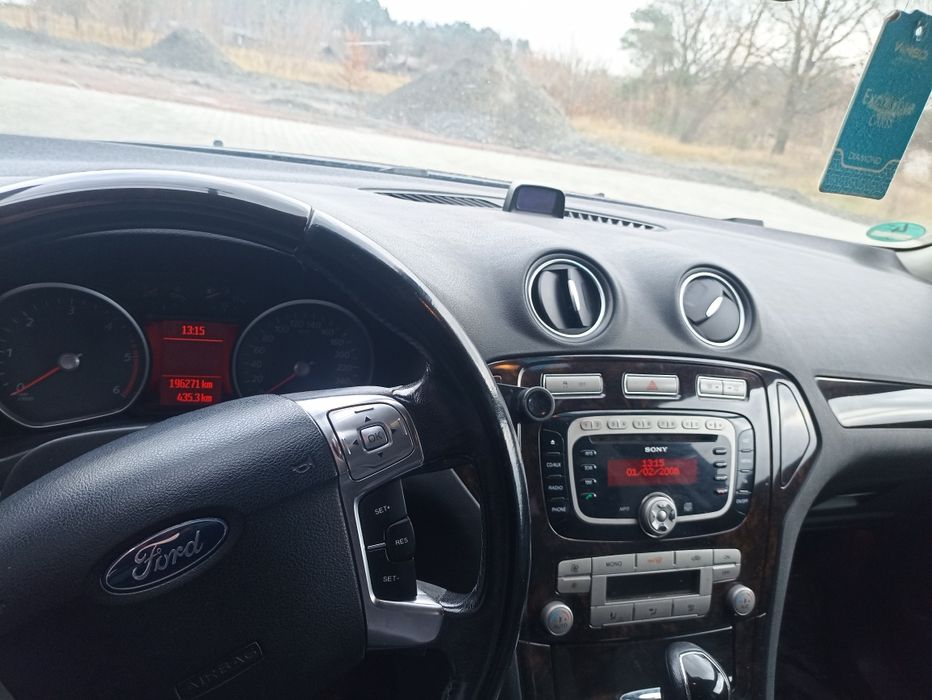 Продається машина  Ford