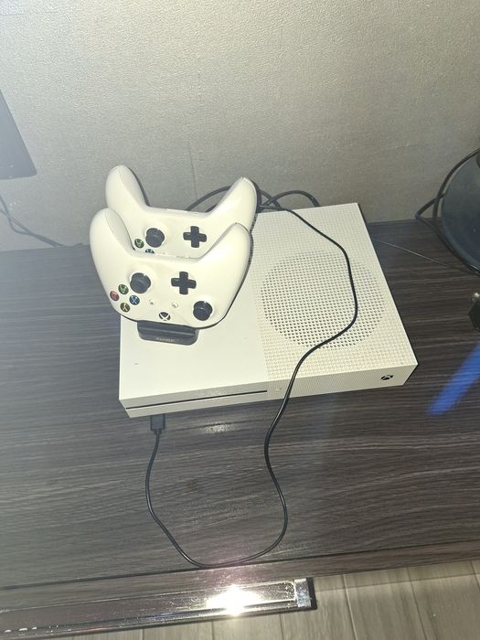 Xbox one 1tb a funcionar a 100%