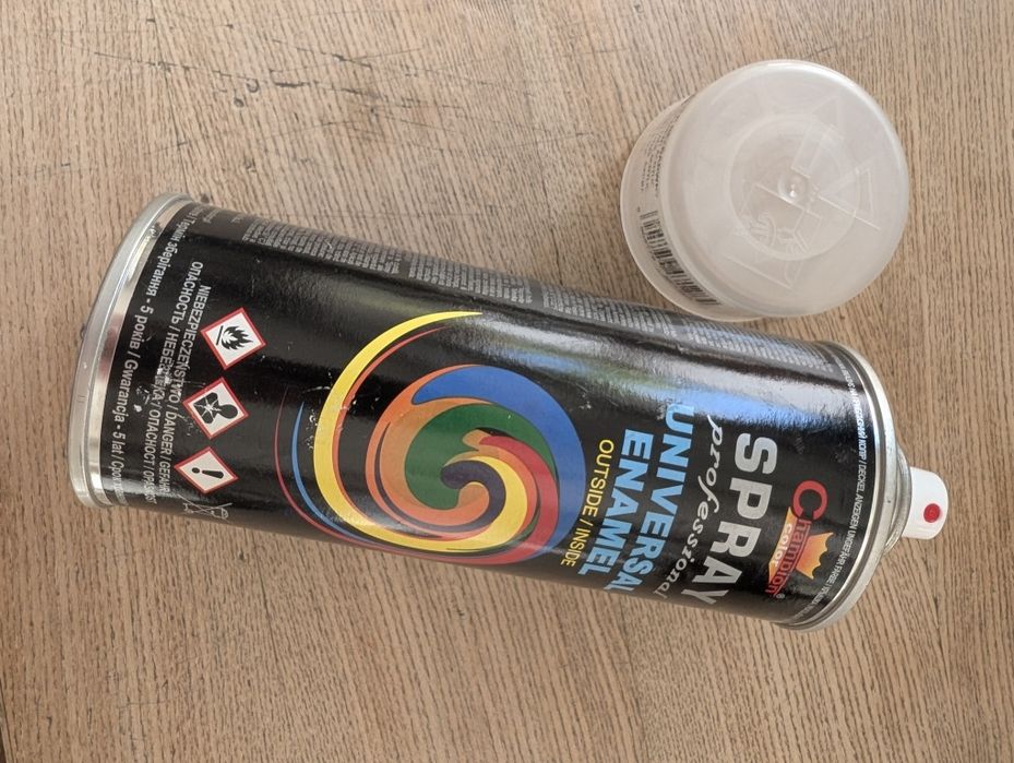 Lakier akrylowy w sprayu bezbarwny