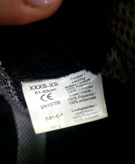 Kask narciarski dziecięcy 51 - 55 cm uvex