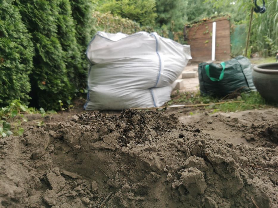 Oddam ziemię, wywóz wlasny, dobra jakość do wyrównania trawnika