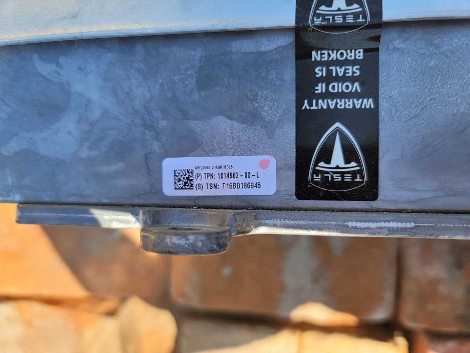 Чарджер блок для батареи 2-е поколение GEN2 Tesla model S 1014963-00-L