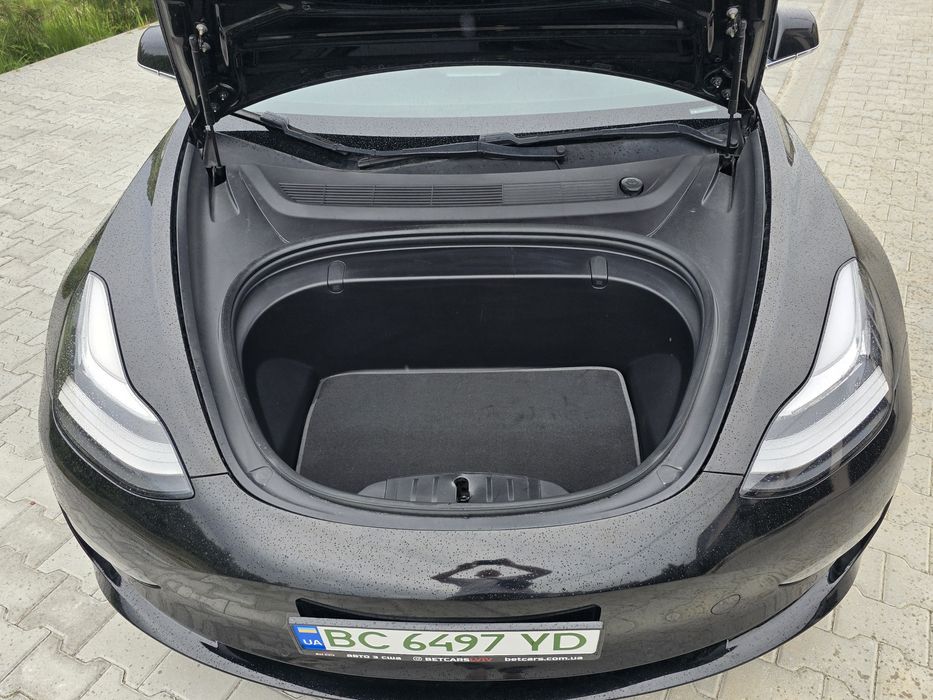 Tesla M3 2019 MidRange (задній )  модель 3 model тесла