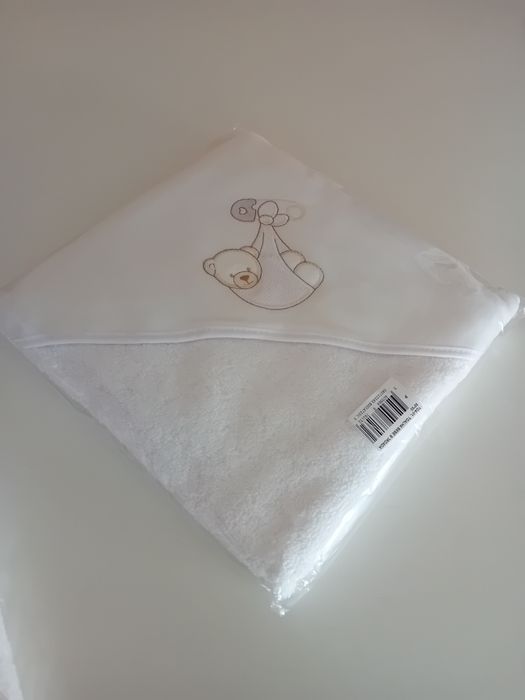 Toalha de banho bebé