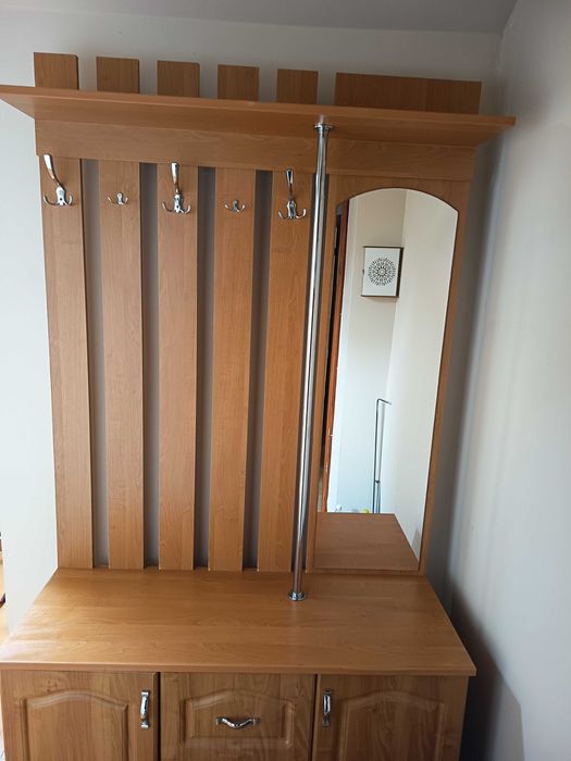 Garderoba / szafka z lustrem