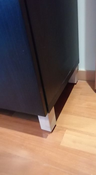 Aparador móvel TV  180cm IKEA BESTA