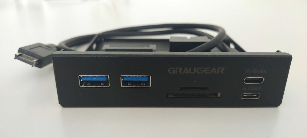 Czytnik kart SD + 2 × USB 3.0 + 2 × USB-C 5 + 10Gbps | Graugear PC