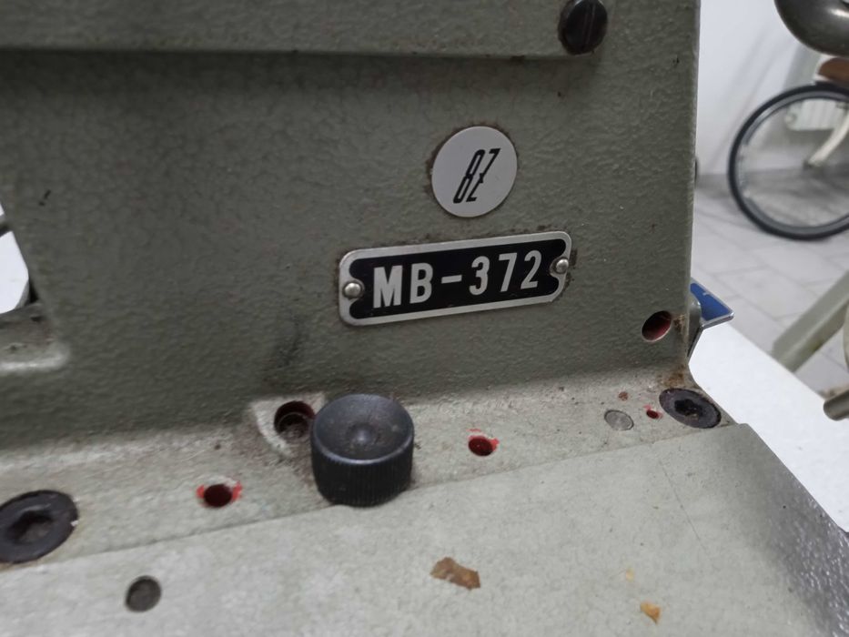 Guzikarka Juki Mb 372