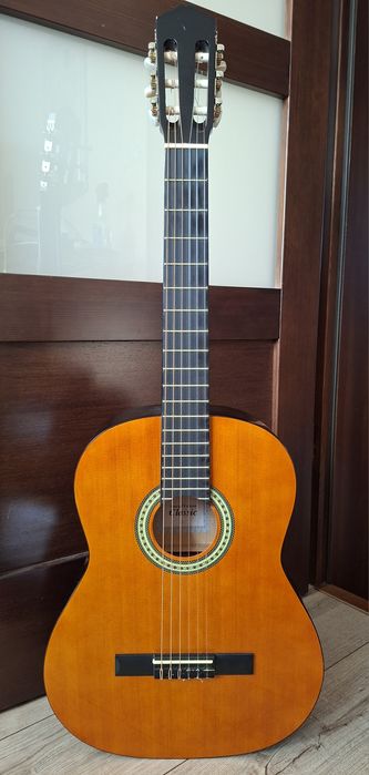 Gitara klasyczna 4/4 + pokrowiec