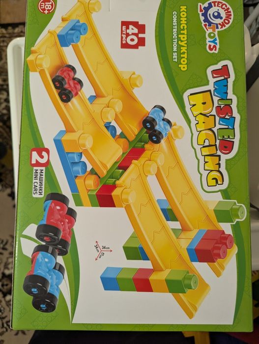 Трек,Конструктор ,трек,зі спусками технок новий