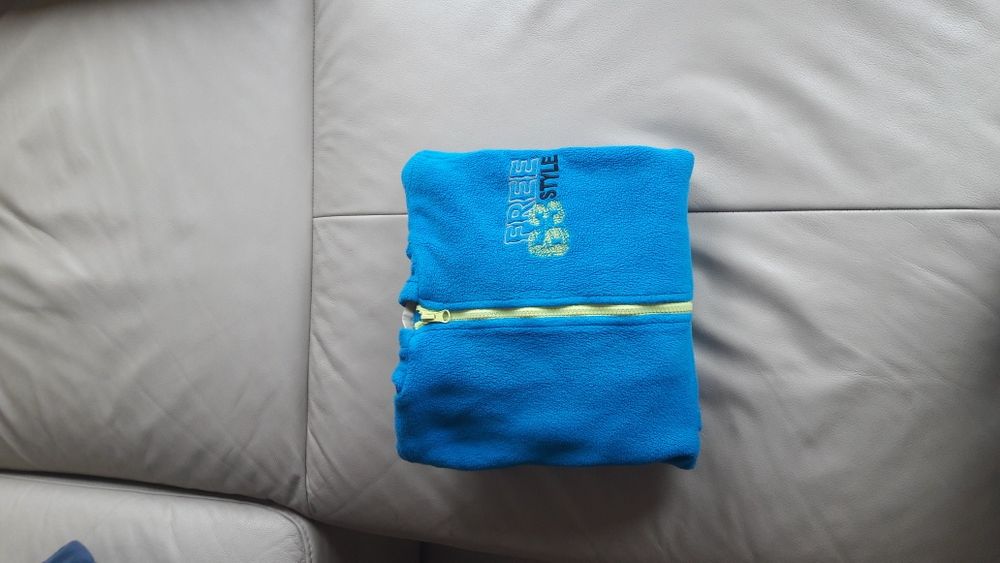 ciepła bluza z kapturem