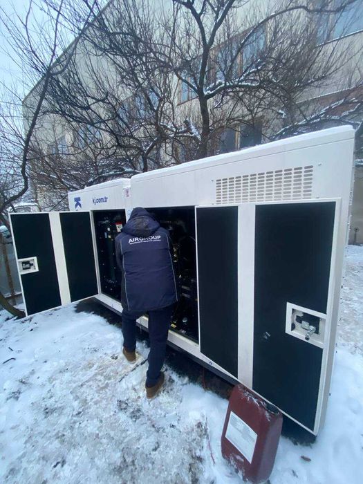 Дизельний генератор з двигуном Doosan KJDD220