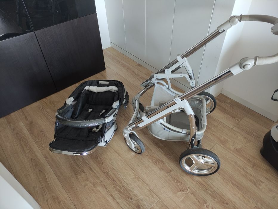 Conjunto Bébécar Carrinho Ovo Alcofa