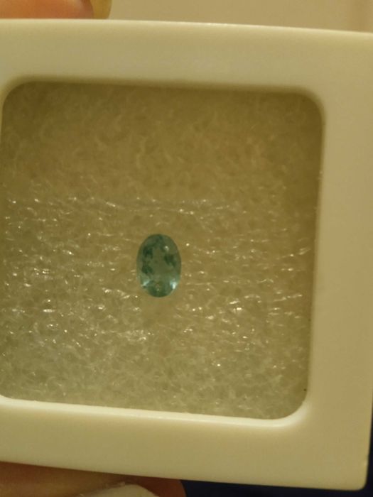 Água marinha lapidada natural sem imperfeições