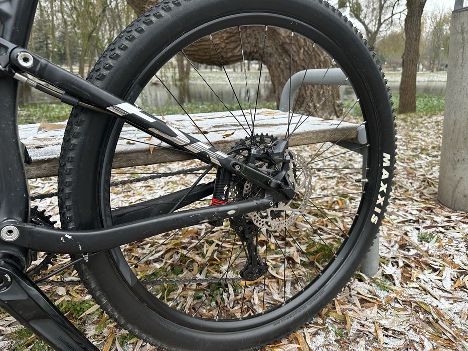 Specialized Epic Comp Brain 29 Carbon XL