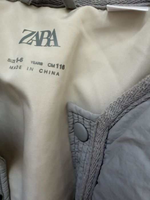 Вітровка Zara на дівчинку 116