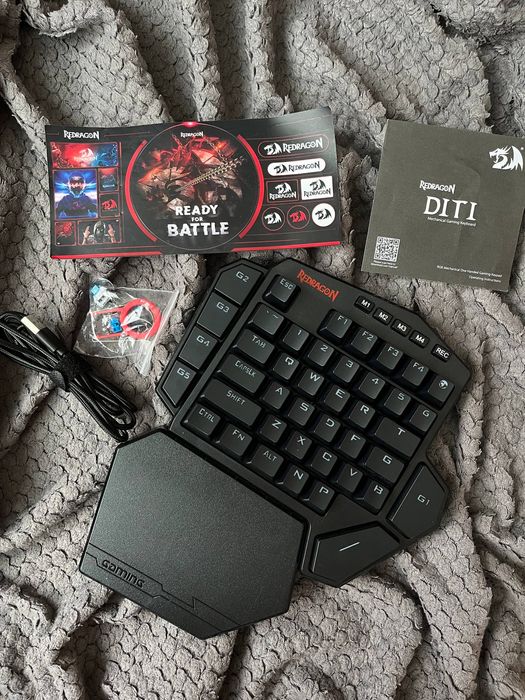 Клавіатура мех. для однієї руки RedDragon