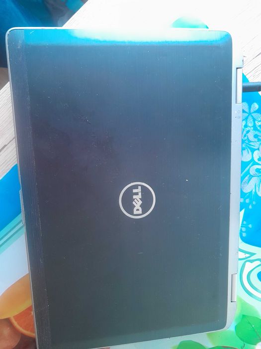 sprzedam della latitude 6420 intel cre i5-2520m-cpu 2,250ghz,2,50ghz.