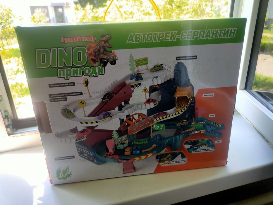 Ігровий набір Zipp toys Dino Автотрек-серпантин  електричний
Игровой набор Zipp toys Dino Автотрек-серпан