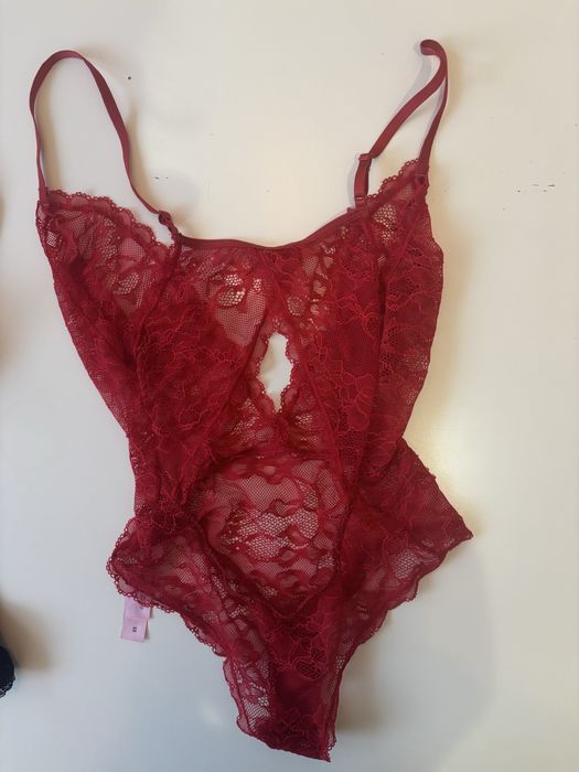 Zmysłowe koronkowe body