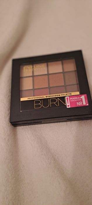 Cienie, make-up, Paletka eveline burn 03