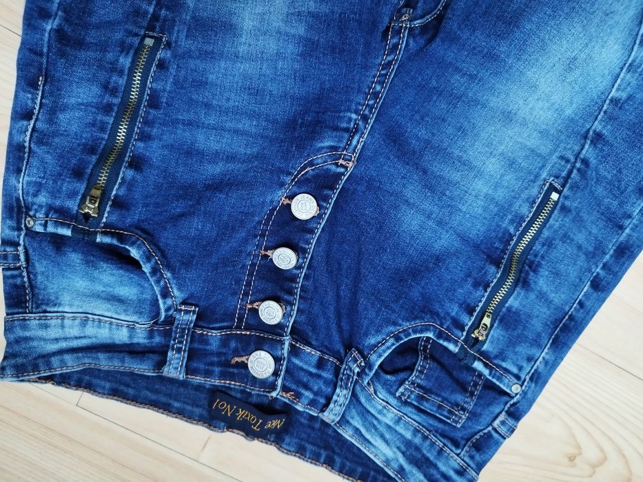 Świetne jeansy 38M