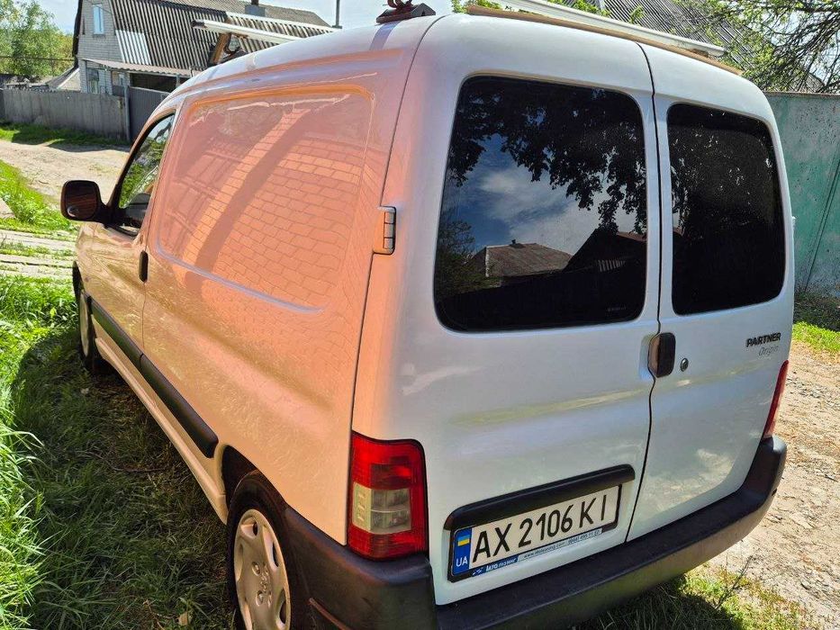 Продаю Пежо Партнёр peugeot partner 2010