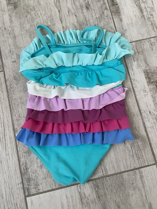 Купальники на дівчинку