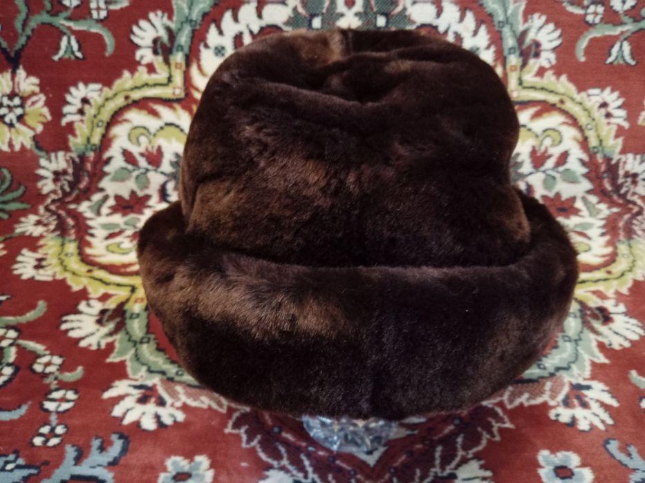 Шапка мужская натуральная цигейка овчина б/у