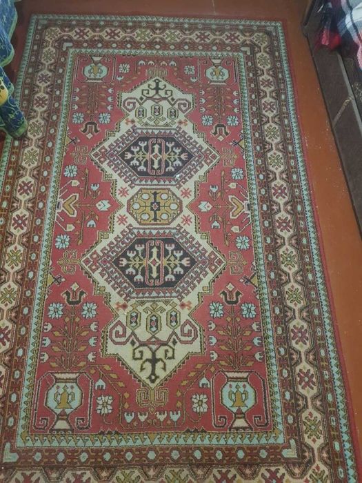 Продам ковер б/у