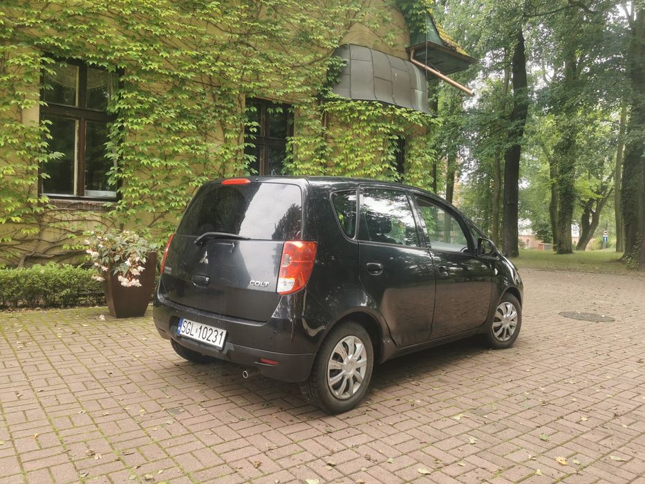 Mitsubishi colt czarny