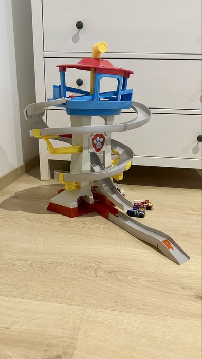 Duza wieza baza ze zjezdzalnia psi patrol adventure rescue way autka